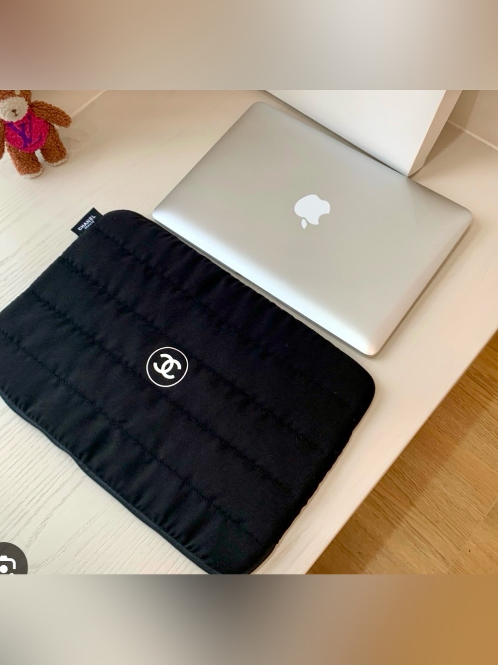 CHANEL Zippered Laptop Case in Black NWT GWP - Picture 10 of 15